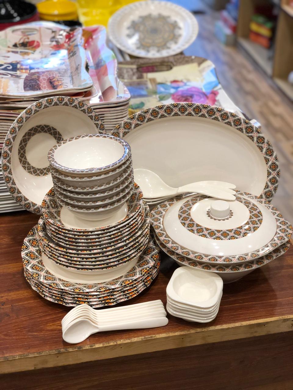 Elegant Design Melamine Dinner Set